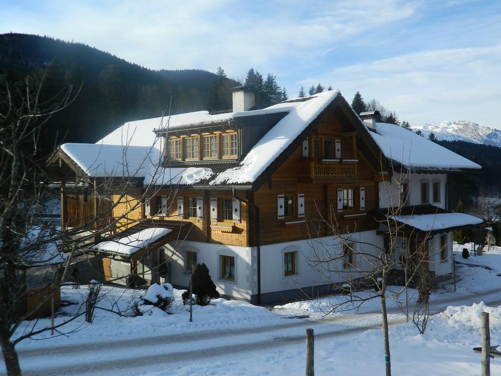 Reiters-Ferienhaus Russbach am Pass Gschuett Exterior photo